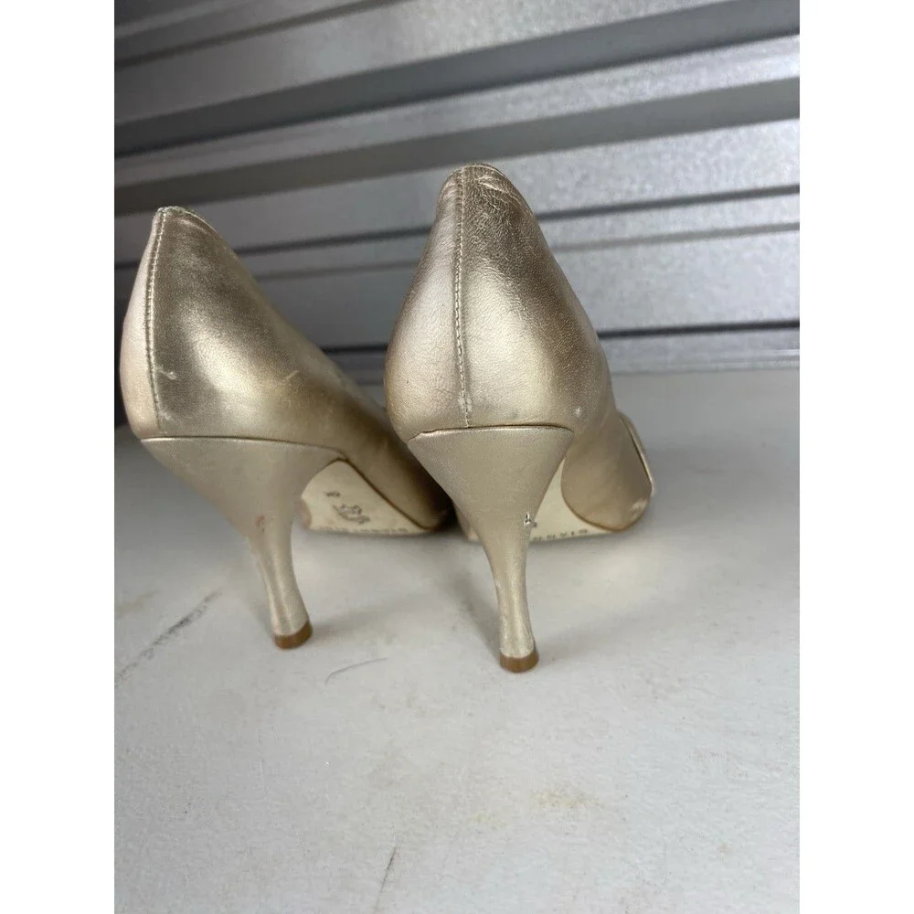 Gianni Bini Venus F.17 Gold Leather Bow Heels Peep Toe Pumps Size 6M 3.75